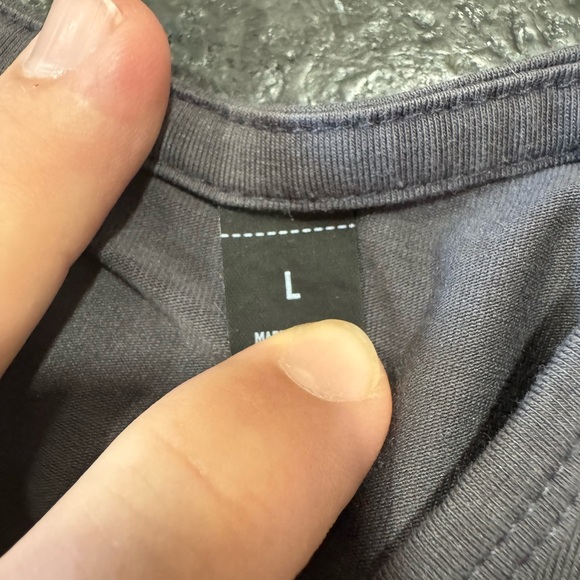 Cuts Grey Shortsleeve Shirt Split Helm - Picture 4 of 5